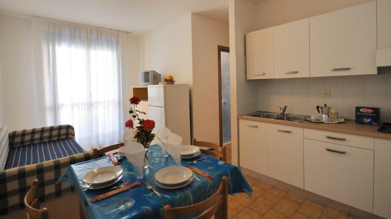 Condominio Pleione Bibione Bagian luar foto